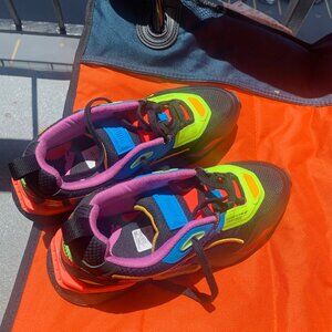 Puma - NEW - Men's Size 9